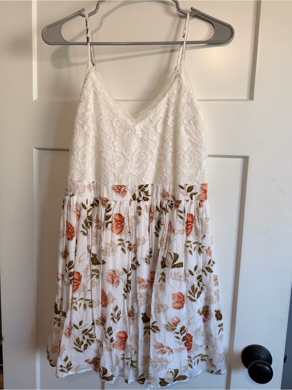 White Lace Bodice Floral Sundress with Peach Accents